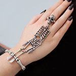 SIX "Halloween" silbernes Armband und Ring mit Skelett verbunden (388-202) B00NTWVEOW