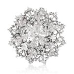 Crystal Elegance Farbe Silber – 14K Weiße Kristall Brosche in Schneeflockenform B003PJ12J6